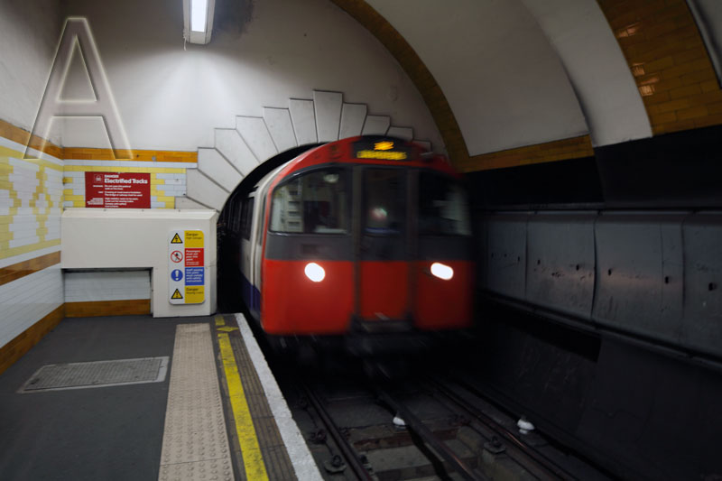  London Underground - Covent Garden
